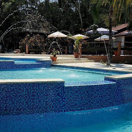 The Log Cab-Inn San Ignacio Exterior foto