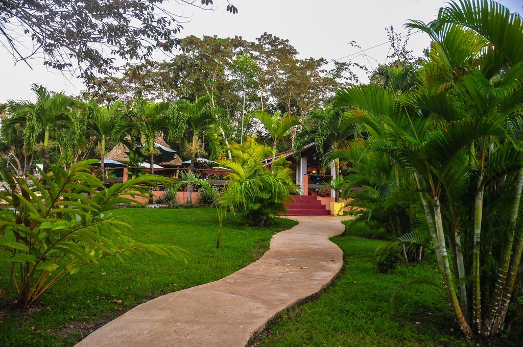 The Log Cab-Inn San Ignacio Exterior foto