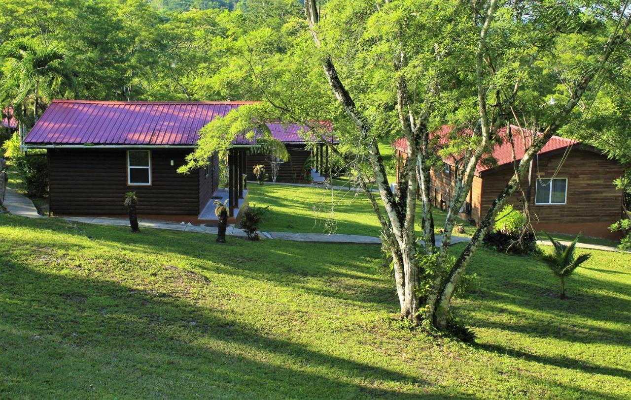 The Log Cab-Inn San Ignacio Exterior foto